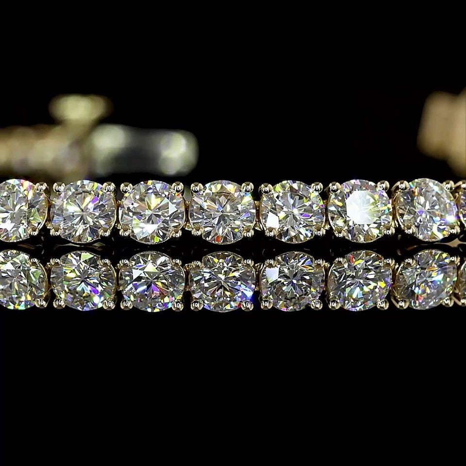 LAB-GROWN 5.36 CARAT ROUND E-F-VS2 DIAMOND 14K YELLOW GOLD TENNIS BRACELET: LAB-GROWN 5.36 CARAT ROUND E-F-VS2 DIAMOND 14K YELLOW GOLD TENNIS BRACELET Title: High-quality Brand-New Echo Friendly Elegant Lab-Grown 5.36 Carat Round E-F-VS2 Diamond 14K Yellow Gold Tennis Bracele
