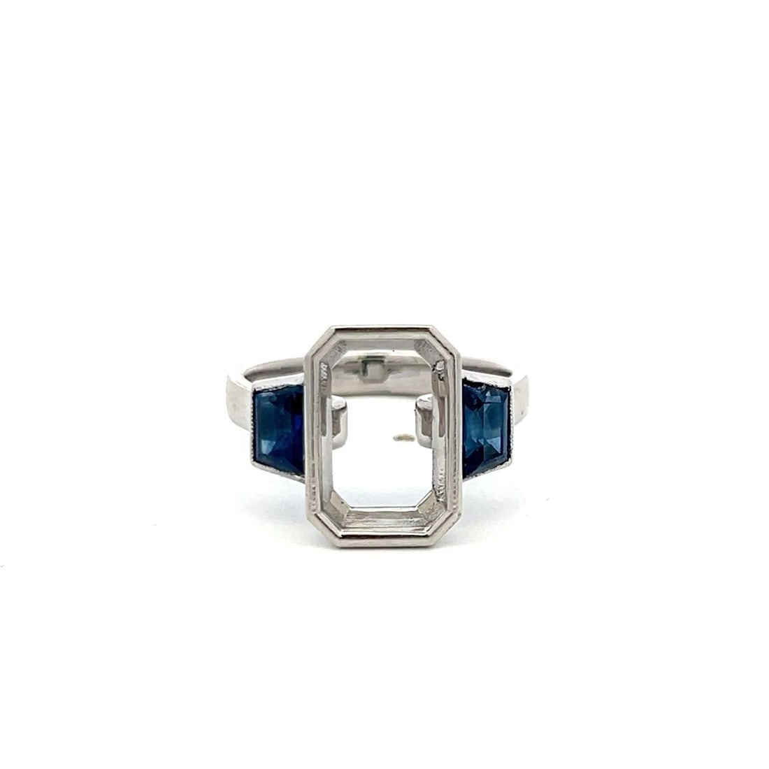 PLATINUM SEMI MOUNT RING WITH 1.11 CARAT TRAPEZOID SAPPHIRE FITS 11.6X8.2 MM (1 of 2)