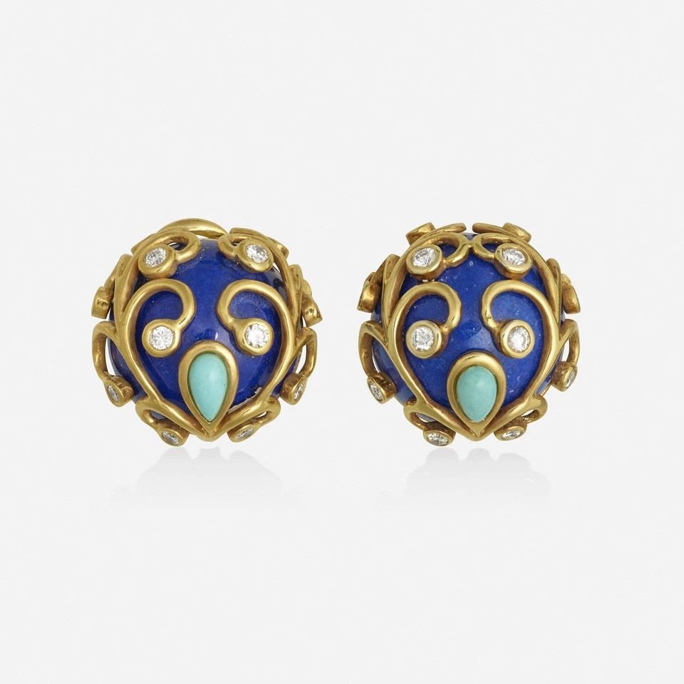 0.24 CARAT ROUND DIAMOND CABOCHON LAPIS LAZULI 18K YELLOW GOLD CLIP ON EARRINGS: 0.24 CARAT ROUND DIAMOND CABOCHON LAPIS LAZULI 18K YELLOW GOLD CLIP ON EARRINGS Title: 0.24 Carat Round Diamond Cabochon Lapis Lazuli 18K Yellow Gold Clip On Earrings Style: Clip On Metal: 18 Karat Ye