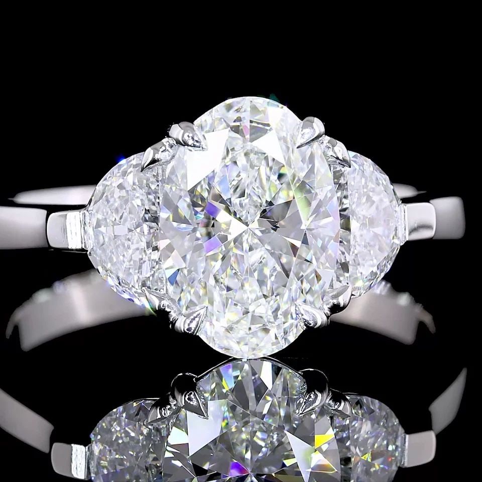 LAB-GROWN 2.31 CARAT OVAL E-F-VVS2 DIAMOND PLATINUM THREE STONES RING: LAB-GROWN 2.31 CARAT OVAL E-F-VVS2 DIAMOND PLATINUM THREE STONES RING Title: High-quality Brand-New Echo Friendly Elegant Lab-Grown 2.31 Carat Oval E-F-VVS2 Diamond Platinum Three Stones Ring Video Li