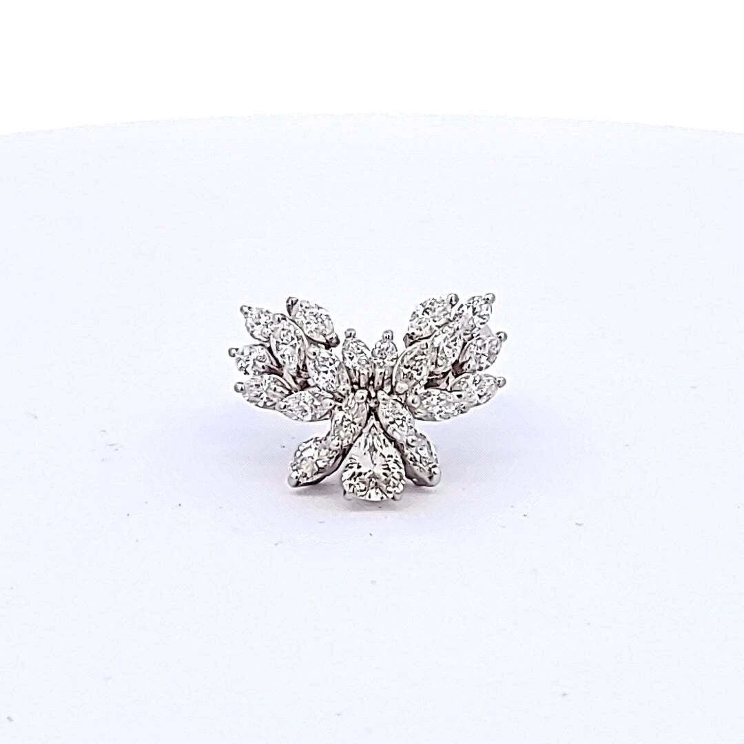 VINTAGE 1.98 CARAT MARQUIS SHAPE I-SI1 DIAMOND PLATINUM CLUSTER RING: Vintage 1.98 Carat Marquis Shape I-SI1 Diamond Platinum Cluster Ring 950 Engagement Ring Details Department Unisex Adults Main Stone Diamond Metal Platinum Metal purity 950 Style Ring Diamond Color Gr