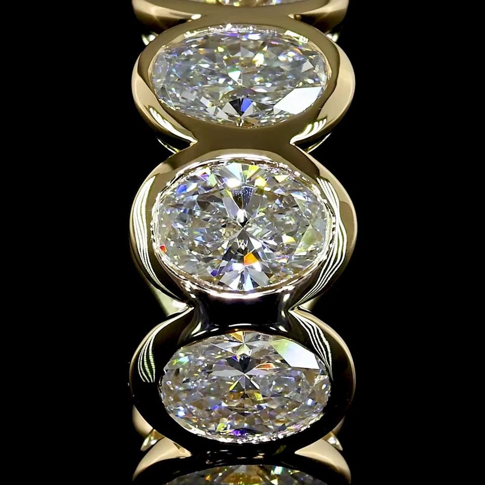 LAB-GROWN 3.61 CARAT OVAL E-F- DIAMOND 14K YELLOW GOLD HUGGIES EARRINGS: LAB-GROWN 3.61 CARAT OVAL E-F- DIAMOND 14K YELLOW GOLD HUGGIES EARRINGS Title: High-quality Brand-New Echo Friendly Elegant Lab-Grown 3.61 Carat Oval E-F- Diamond 14K Yellow Gold Huggies Earrings Vide