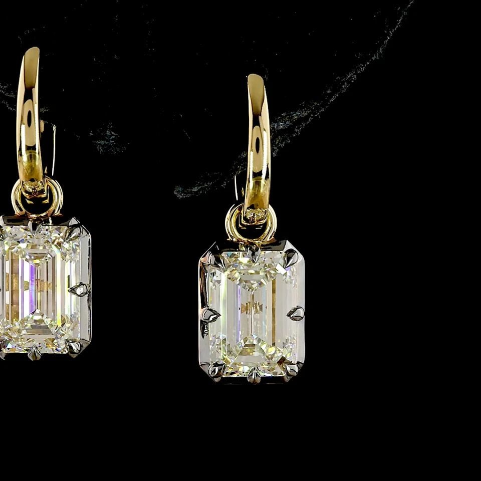 LAB-GROWN 4.07 CARAT EMERALD E-F-VS1 DIAMOND 14K YELLOW GOLD HANGING EARRINGS: LAB-GROWN 4.07 CARAT EMERALD E-F-VS1 DIAMOND 14K YELLOW GOLD HANGING EARRINGS $2,970.00 PRODUCT DESCRIPTION Title: High-quality Brand-New Echo Friendly Elegant Lab-Grown 4.07 Carat Emerald E-F-VS1 Dia