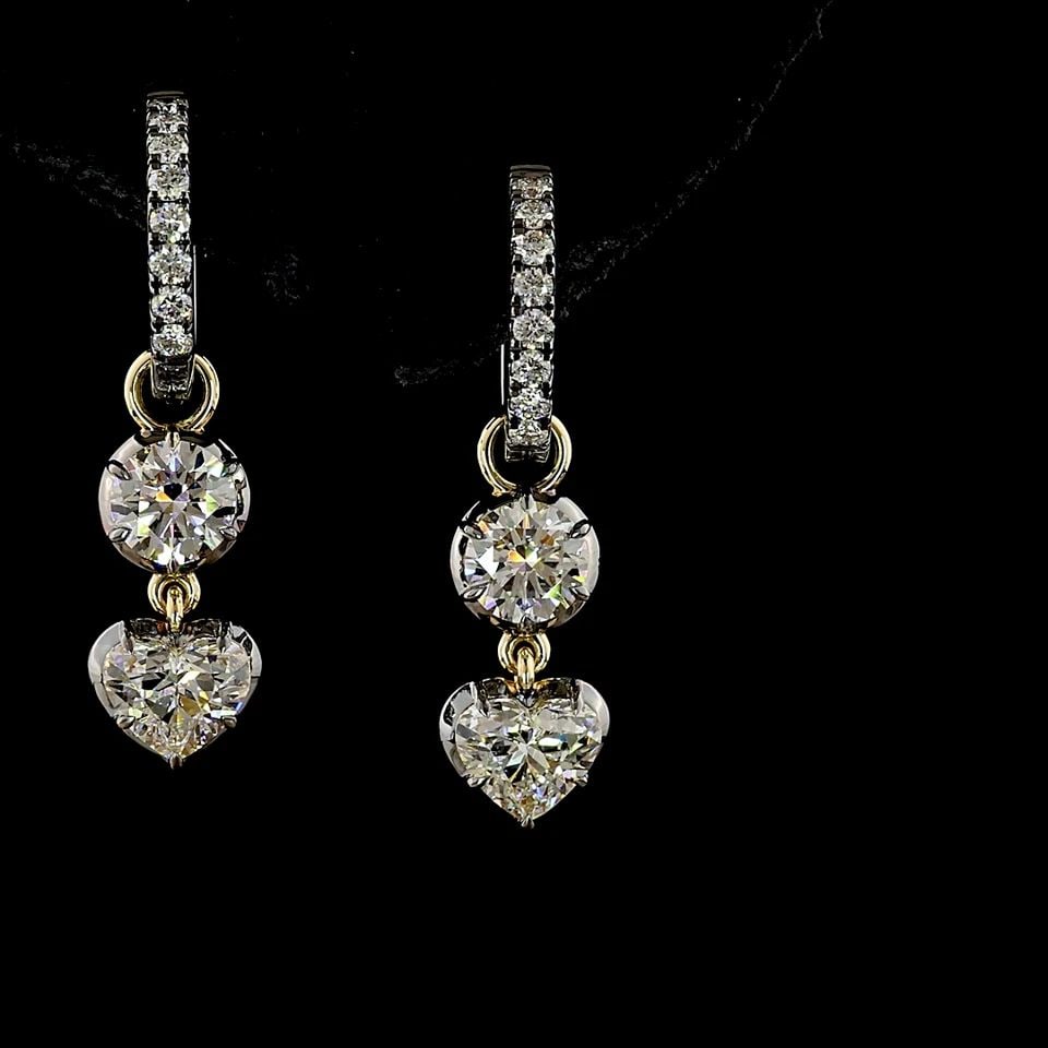 LAB-GROWN 2.47 CARAT HEART E-F-VS1 DIAMOND 14K YELLOW GOLD HANGING EARRINGS: LAB-GROWN 2.47 CARAT HEART E-F-VS1 DIAMOND 14K YELLOW GOLD HANGING EARRINGS PRODUCT DESCRIPTION Title: High-quality Brand-New Echo Friendly Elegant Lab-Grown 2.47 Carat Heart E-F-VS1 Diamond 14K Yello