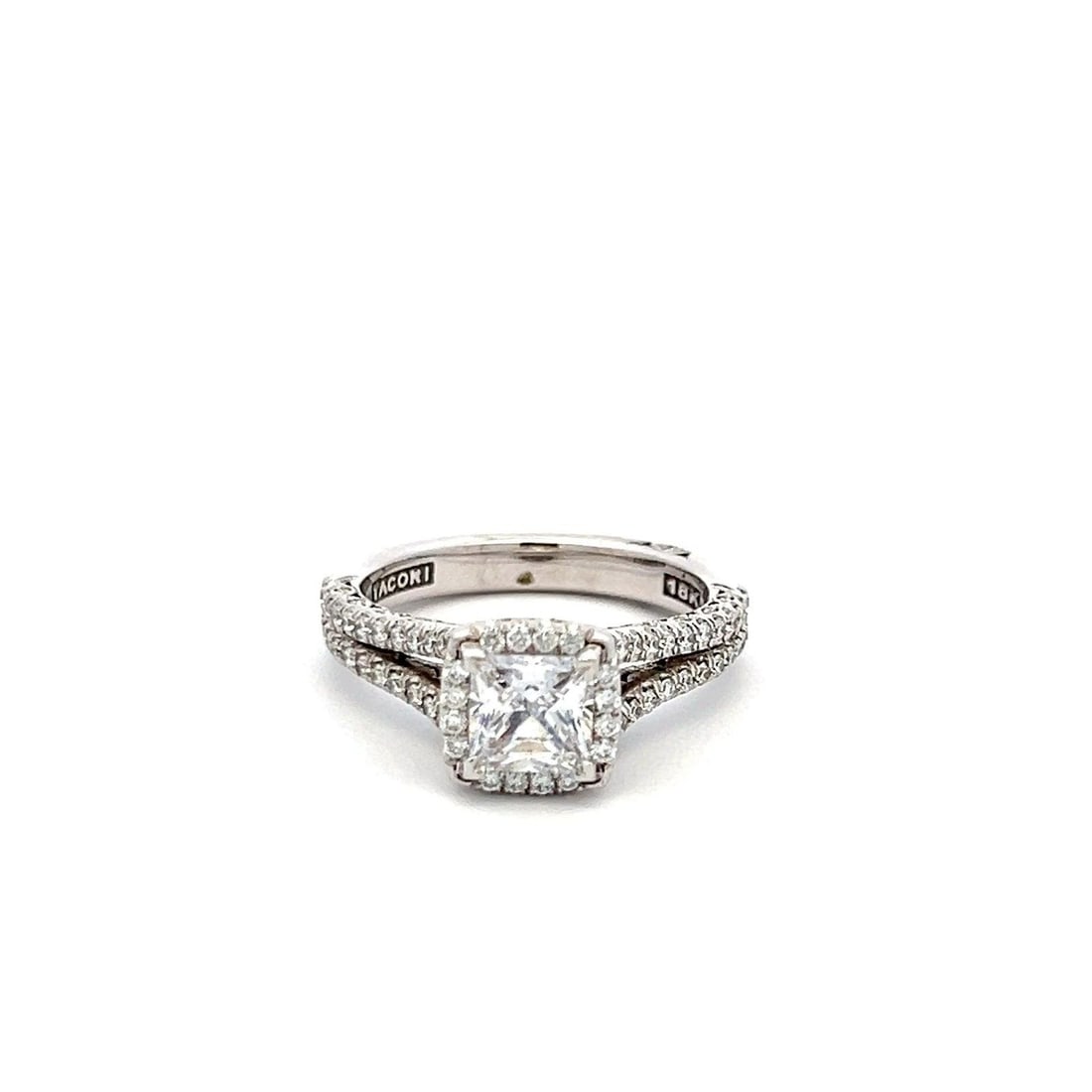 TACORI 1.00 CARAT CZ 0.55 CARAT ROUND BRILLIANT DIAMOND 18K WG SEMI MOUNT RING: TACORI 1.00 CARAT CZ 0.55 CARAT ROUND BRILLIANT DIAMOND 18K WG SEMI MOUNT RING Designer: TACORI Title: Tacori 1.00 Carat Princess Cut 0.55 Carat Round Brilliant G VS1 Diamond 18 Karat White Gold Engag