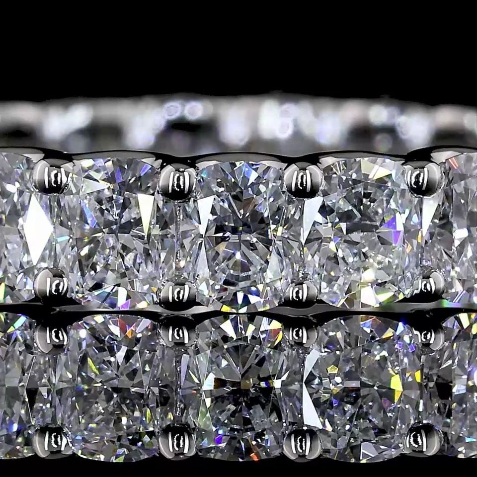 LAB-GROWN 2.67 CARAT CUSHION BRILLIANT E-F-VS DIAMOND PLATINUM ETERNITY BAND: LAB-GROWN 2.67 CARAT CUSHION BRILLIANT E-F-VS DIAMOND PLATINUM ETERNITY BAND Title: High-quality Brand-New Echo Friendly Elegant Lab-Grown 2.67 Carat Cushion Brilliant E-F-VS Diamond Platinum Eternity
