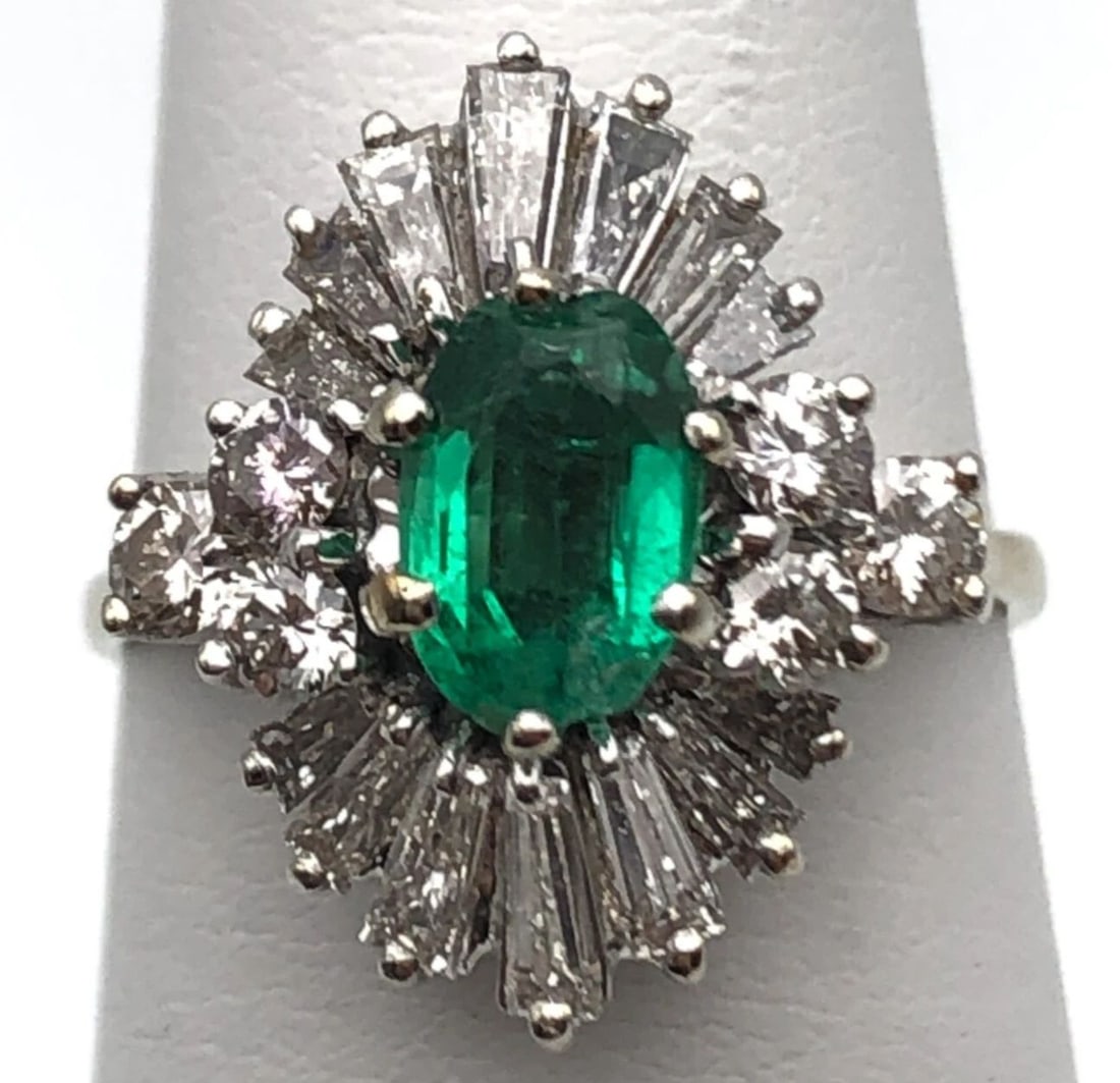 18K WHITE GOLD RING, 0.75CT NATURAL EMERALD, 1.3CTS DIAMONDS ( SIZE: 5.5 ) 4.5G (1 of 2)