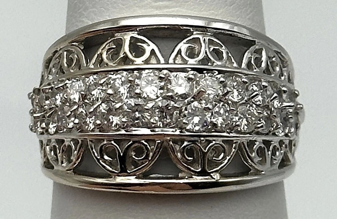 18K WHITE GOLD RING / BAND SET WITH 1.00CT OF DIAMONDS ( SIZE: 7.25 ) 8.5G (1 of 2)