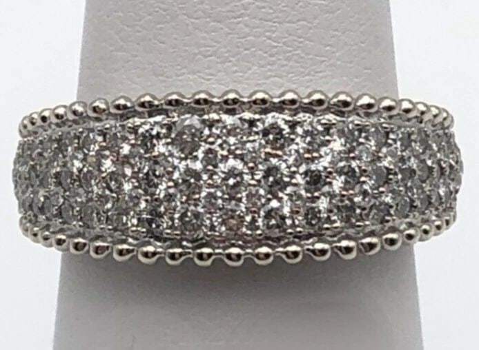 14K WHITE GOLD BAND/RING WITH 0.90CTW NATURAL DIAMONDS ( SIZE: 7 ) 4.8 GRAMS: 14K WHITE GOLD BAND / RING WITH 0.90CT OF DIAMONDS SIZE: 7 14k White Gold Band / Ring with 0.90ct of Diamonds You are bidding on a 14k White Gold Band / Ring with 0.90ct of Diamonds. The ring has been