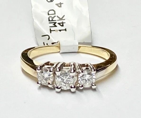 NEW 14K TWO TONED GOLD 3 STONE RING WITH 0.50CTW DIAMONDS (SIZE 6.25) 3.6 GRAM (1 of 2)