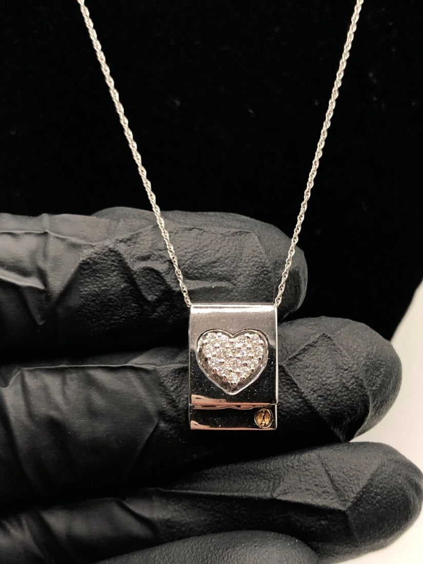 14K WHITE GOLD CHAIN AND SQUARE HEART PENDANT WITH 0.22CTS DIAMONDS 5 GRAMS (1 of 2)
