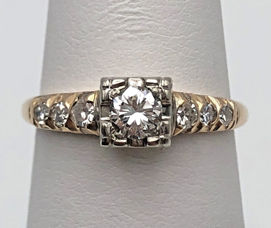 VINTAGE 14K GOLD RING WITH 0.50CTW NATURAL DIAMONDS (SIZE 6.5) 2.5 GRAM (1 of 2)