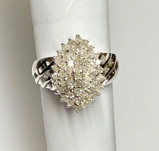 NEW 10K WHITE GOLD CLUSTER RING WITH 1.00CTW NATURAL DIAMONDS (SIZE 7) 5.2G (1 of 1)