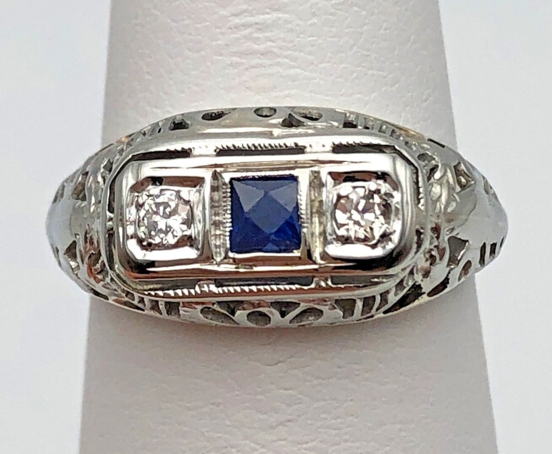 ANTIQUE 18K WHITE GOLD RING, 0.18CT SAPPHIRE, 0.10CTS DIAMONDS (SIZE: 6.5) 2.4G (1 of 2)