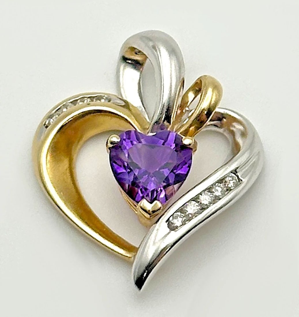 10K TWO TONED GOLD HEART STYLE PENDANT WITH AMETHYST AND 0.16CTS OF DIAMONDS 3G (1 of 2)