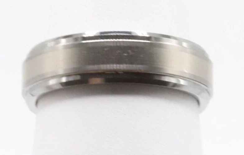 ARTCARVED TUNGSTEN CARBIDE AND 18K WHITE GOLD MEN'S BAND ( SIZE: 10.75 ) (1 of 2)