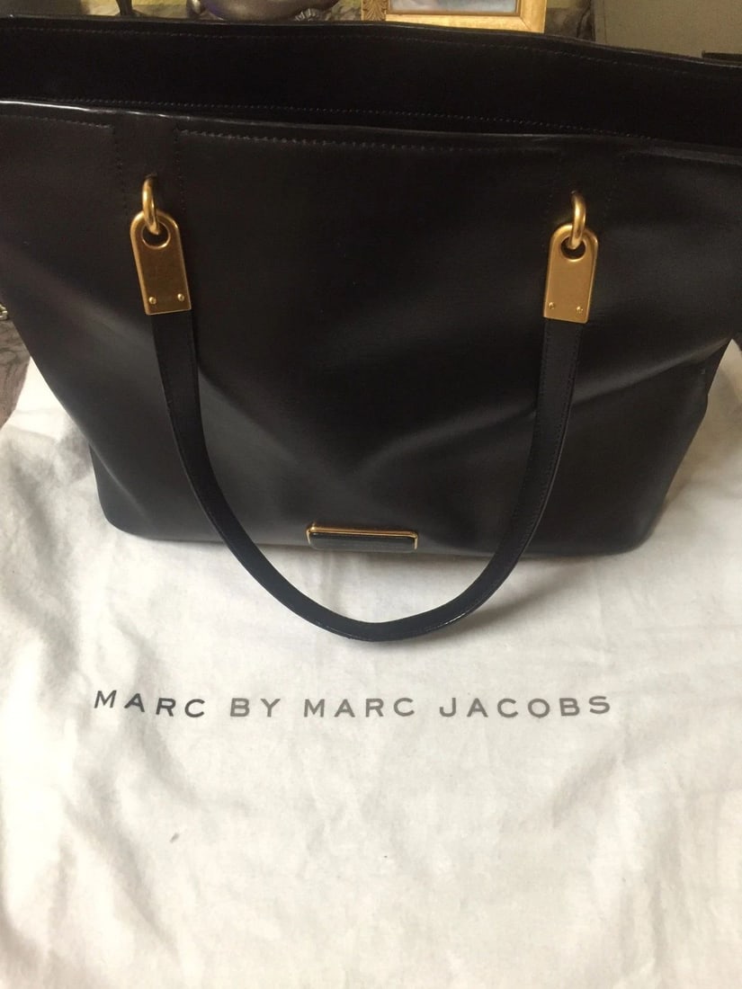 MARC BY MARC JACOBS LIGERO TOTE WOMEN BLACK TOTE PRE OWNED (1 of 2)