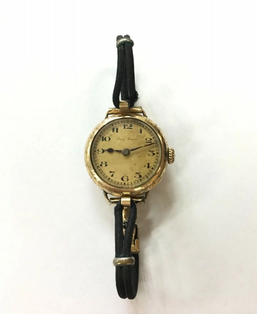 VINTAGE WOMAN'S RACINE WRIST WATCH 15 JEWELS (1 of 2)