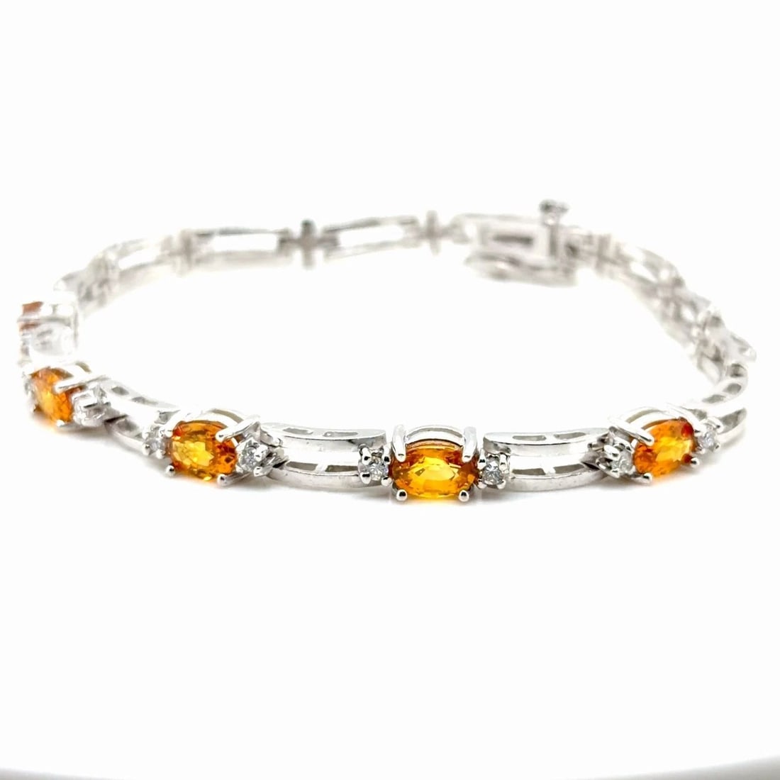 CITRINE & DIAMOND BRACELET IN 14K WHITE GOLD WITH APPROX. 2.5CTS OF CITRINE (1 of 2)