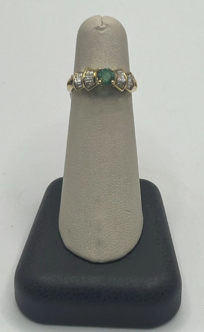 18K YELLOW GOLD, EMERALD & DIAMOND RING SIZE 6 (1 of 2)