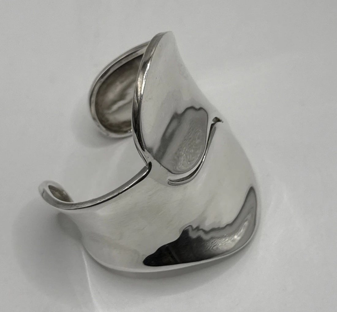 STERLING NAVAJO MEXICO SOUTHWEST WAVE MODERNIST CUFF BRACELET 48.2 GRAMS (1 of 2)