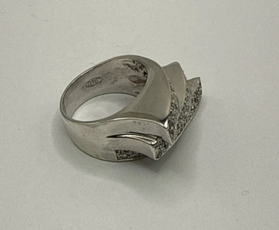 STERLING SILVER & COLORLESS STONE THREE TIER RING SIZE 7 (1 of 1)