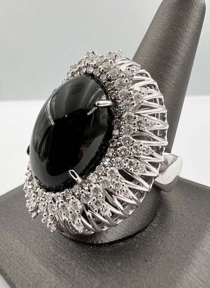 DESIGNER ITALY 18K WHITE GOLD VS 2.25CT DIAMOND & ONYX PRINCESS DOME RING 27.8G (1 of 2)