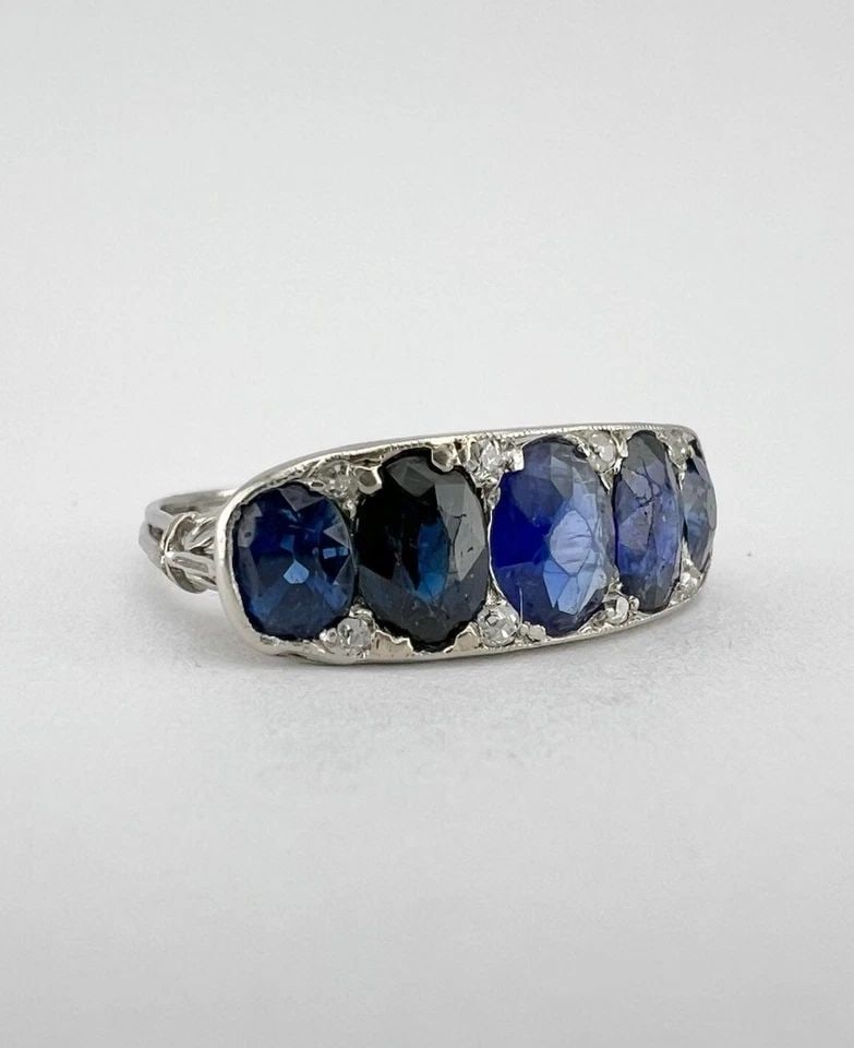 ANTIQUE 1920'S ART DECO PLATINUM OLD OVAL CUT SAPPHIRE & DIAMOND FILIGREE RING (1 of 2)