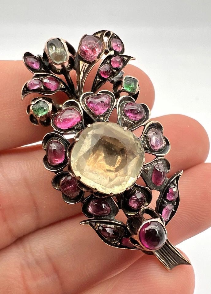 ANTIQUE GIARDINETTI GEORGIAN YELLOW GOLD RUBY EMERALD CITRINE FLOWER PIN BROOCH (1 of 2)