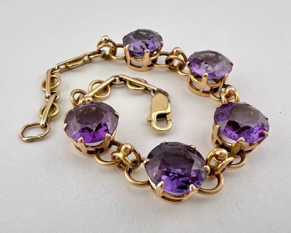 ANTIQUE VICTORIAN ROSE GOLD SYNTHETIC SAPPHIRE COLOR CHANGE LINK BRACELET: ANTIQUE VICTORIAN ROSE GOLD SYNTHETIC SAPPHIRE COLOR CHANGE LINK BRACELET Antique Victorian Rose Gold Lab Created Synthetic Sapphire Color Change Link Bracelet Size: 7 1/8" Tip to Tip by (10mm) Wide M