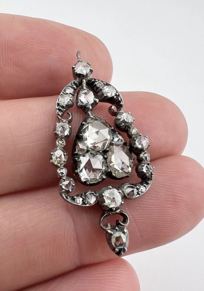 ANTIQUE GEORGIAN GOLD & SILVER ROSE CUT DIAMOND CLUSTER DANGLE PENDANT: ANTIQUE GEORGIAN GOLD & SILVER ROSE CUT DIAMOND CLUSTER DANGLE PENDANT Antique Georgian Gold & Silver Rose Cut Diamond Cluster Dangle Pendant Size: 1 3/8 Tall With Bail by 5/8"Wide Metal: Gold Base & 