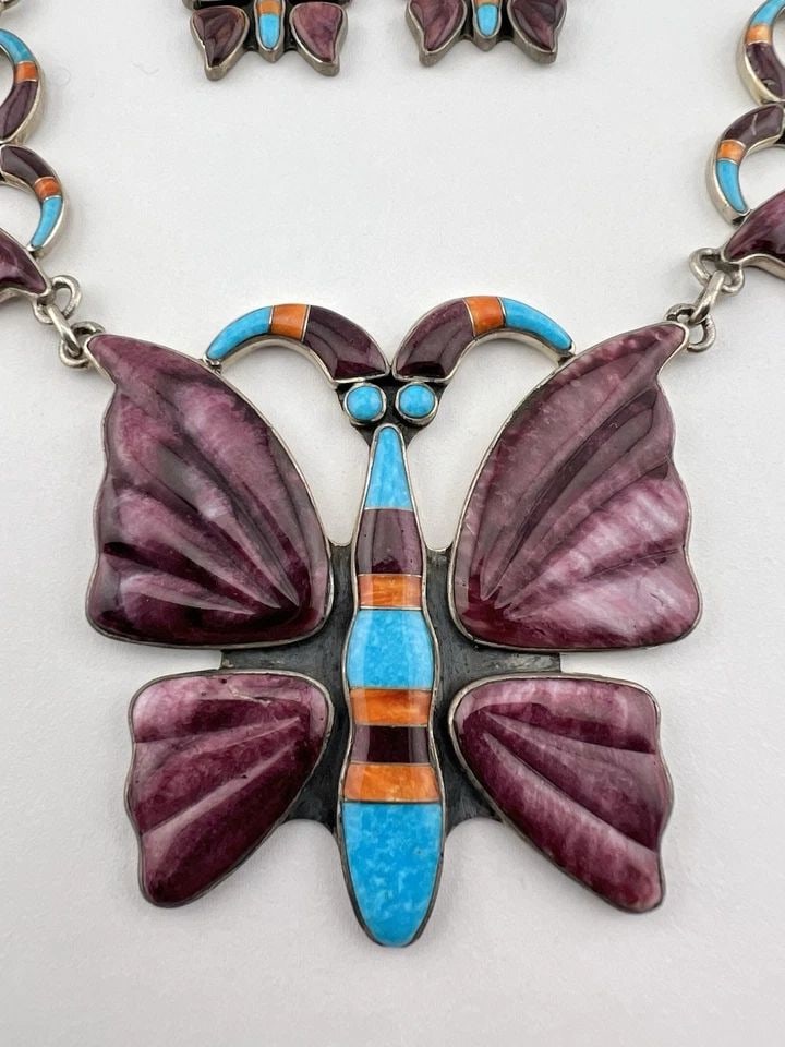 KIRK SMITH NAVAJO STERLING SILVER SPINY OYSTER & TURQUOISE BUTTERFLY NECKLACE (1 of 2)