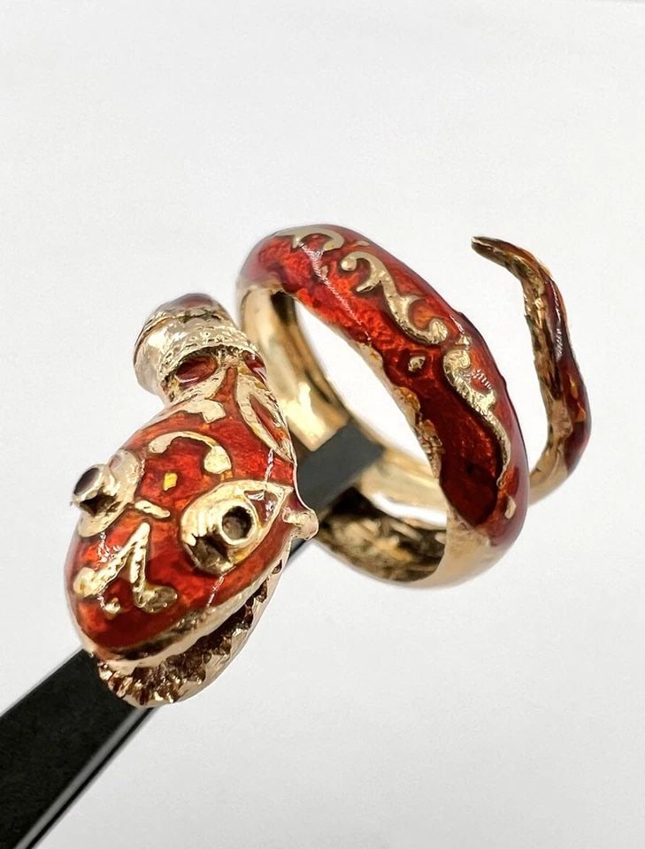 VINTAGE DESIGNER 14K YELLOW GOLD ENAMEL COILED SNAKE SERPENT WRAPPED RING (1 of 2)