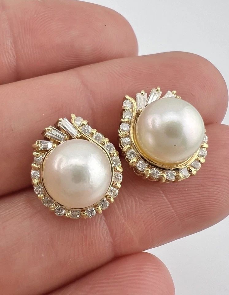 14K YELLOW GOLD 9MM MABE PEARL & ROUND & BAGUETTE DIAMOND HALO POST EARRINGS (1 of 2)