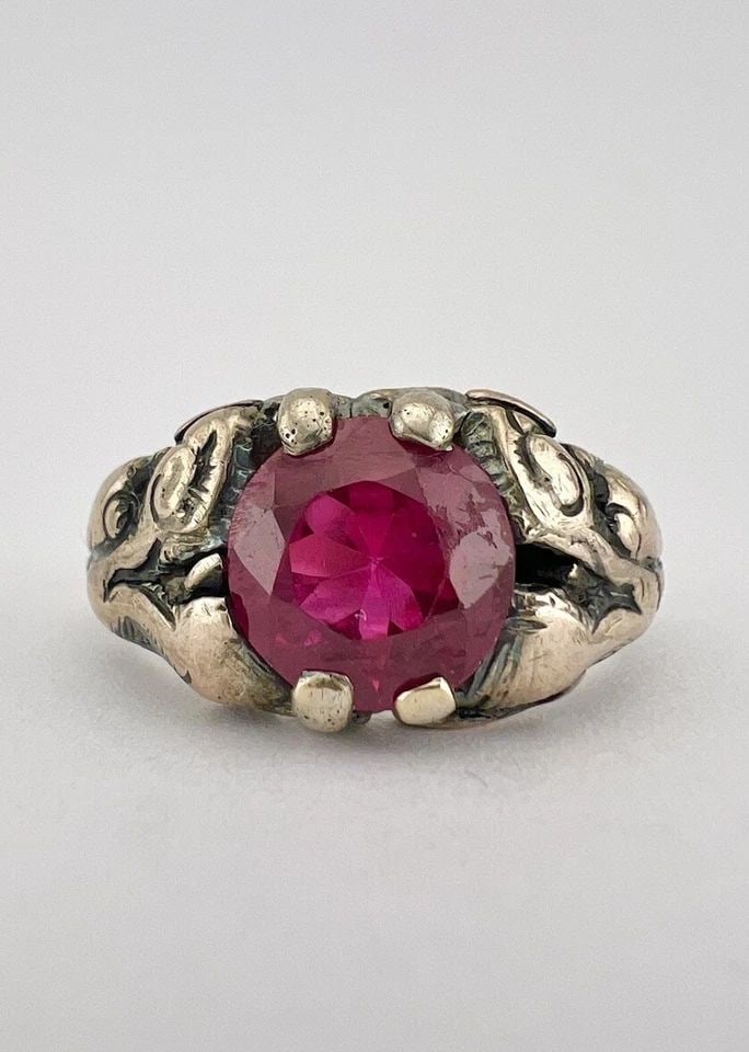 ANTIQUE CHINESE VICTORIAN 9K ROSE GOLD DRAGON & SYNTHETIC LAB RUBY RING (1 of 2)