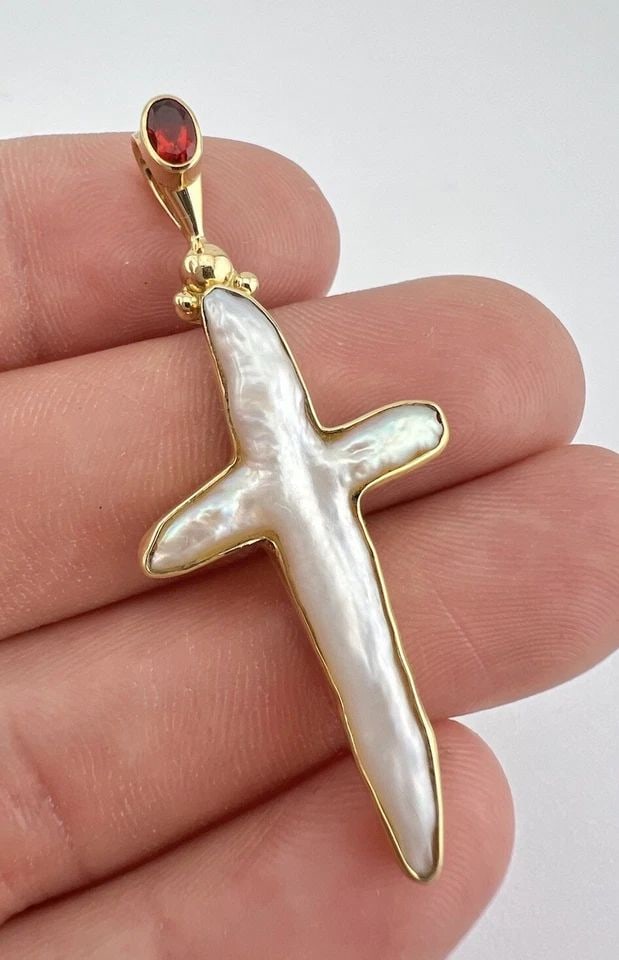 RARE SAJEN 18K YELLOW GOLD BEZEL SET CROSS SHAPED WHITE PEARL PENDANT 2" - 4.8G (1 of 2)