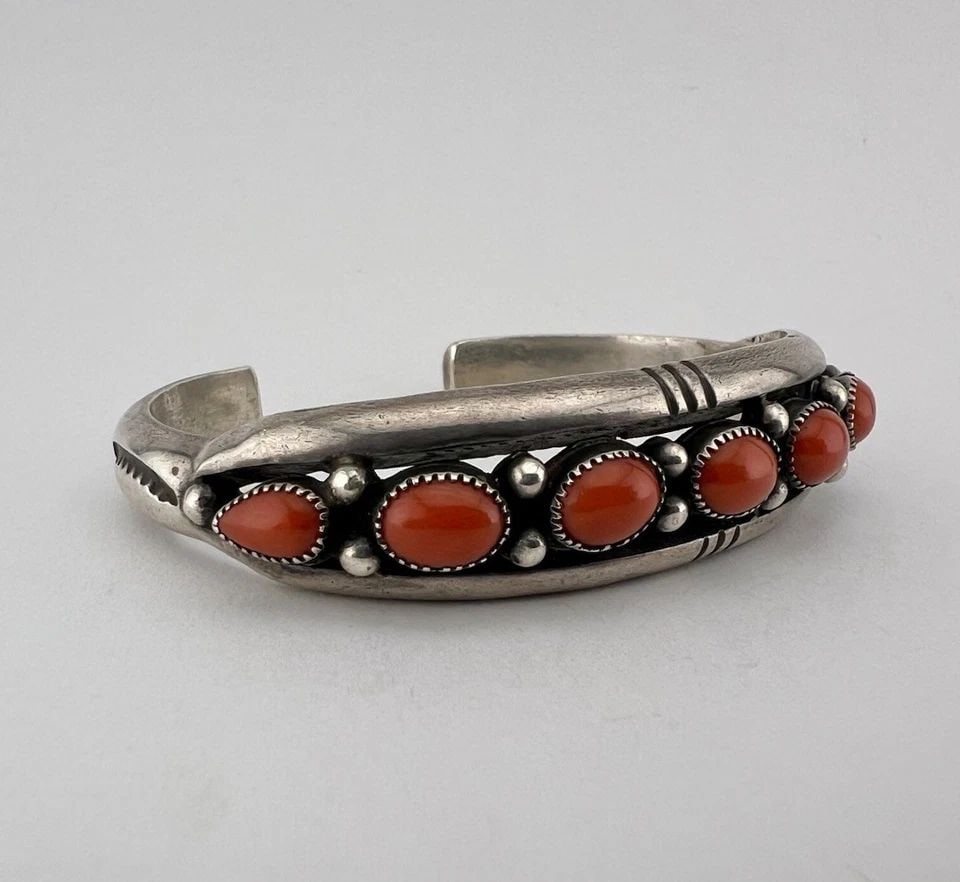 VTG NAVAJO INGOT STERLING SILVER MEDITERRANEAN RED CORAL STAMPED CUFF BRACELET: VTG NAVAJO INGOT STERLING SILVER MEDITERRANEAN RED CORAL STAMPED CUFF BRACELET Vtg Navajo Ingot Sterling Silver Mediterranean RED Coral Stamped Cuff Bracelet Cuff is Just Under 5 1/2" tip to Tip and h