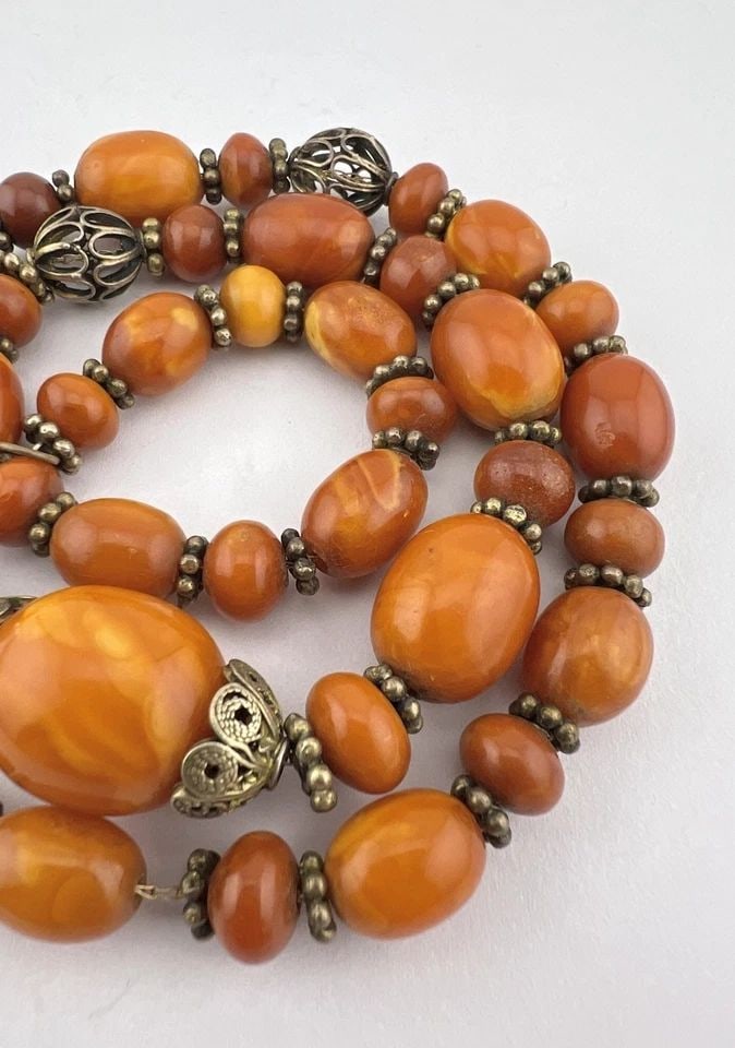 37.5G - ANTIQUE BUTTERSCOTCH EGG YOLK BALTIC AMBER SWIRL ROUND BEAD NECKLACE 19" (1 of 2)