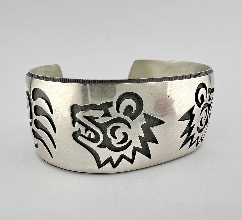 VTG NATHAN FRED JR. HOPI STERLING SILVER BEAR CLAW & HEAD OVERLAY CUFF BRACELET (1 of 2)