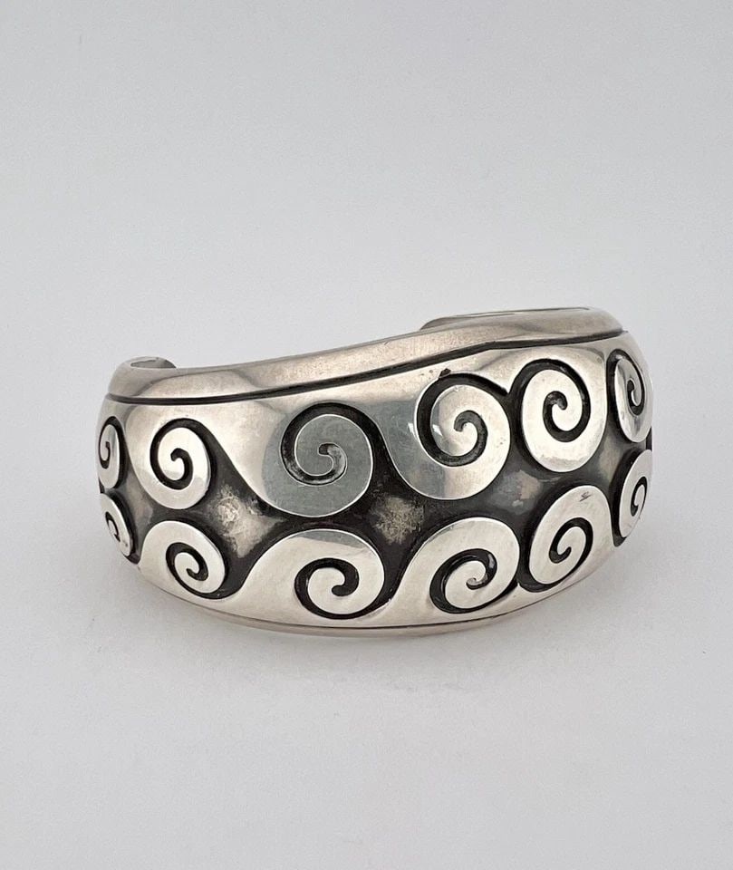 VTG HOPI STERLING SILVER TRIBAL WAVE / WATER SWIRL OVERLAY CUFF BRACELET 60.8G (1 of 2)