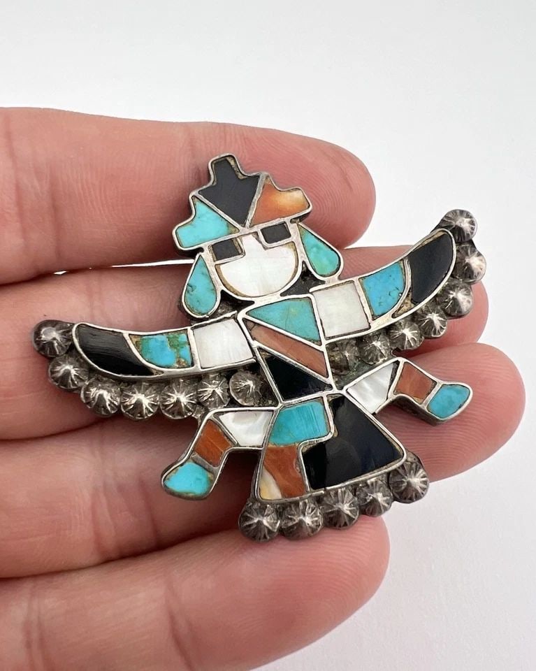 EARLY FRANK VACIT ATTRIBUTED ZUNI COIN SILVER FLUSH KNIFEWING PIN BROOCH 2 1/8": EARLY FRANK VACIT ATTRIBUTED ZUNI COIN SILVER FLUSH KNIFEWING PIN BROOCH 2 1/8" Early Frank Vacit Attributed Zuni Coin Silver Flush Knifewing Pin Brooch 2 1/8" Size: 1 3/4" Tall by 2 1/8" Wide Weight 