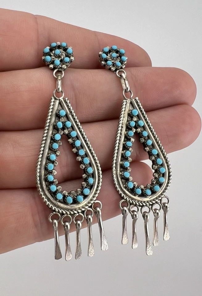 VTG ZUNI STERLING PETIT POINT TURQUOISE FLOWER CLUSTER POST DANGLE EARRING 2.75" (1 of 2)