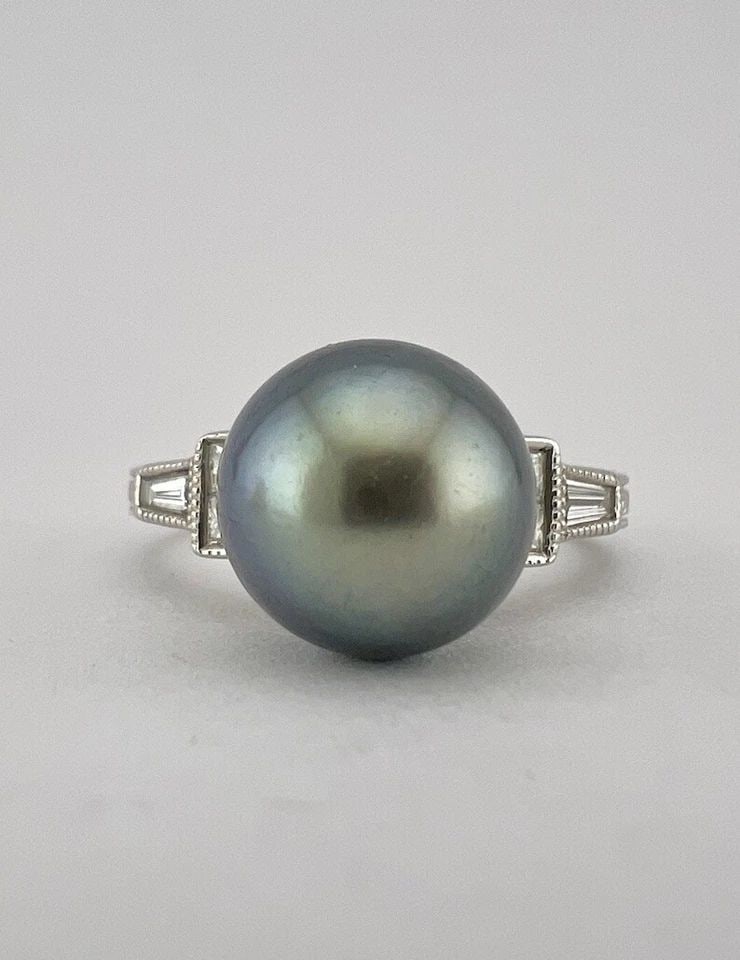 14K GOLD 8MM BLUE TAHITIAN AKOYA BAROQUE SALTWATER PEARL KNOTTED NECKLACE 16": 14K GOLD 8MM BLUE TAHITIAN AKOYA BAROQUE SALTWATER PEARL KNOTTED NECKLACE 16" Vtg 14k Yellow Gold 8mm Blue Tahitian Akoya Baroque Saltwater Pearl Knotted Necklace 16" Size: 16" Long Metal: 14k Yellow 