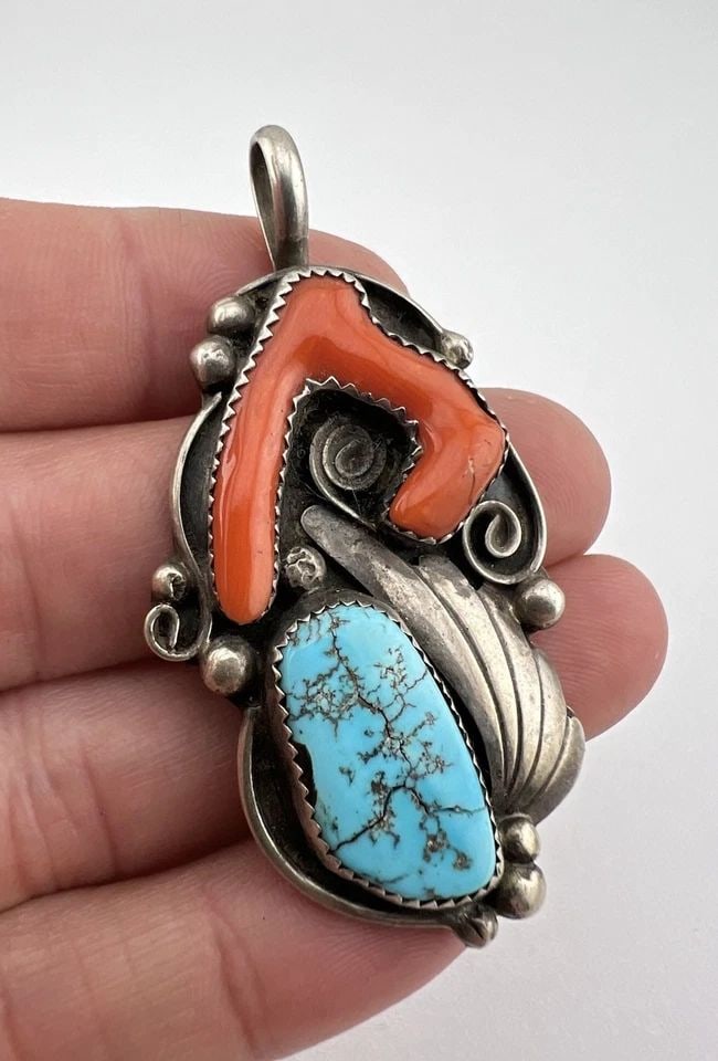 VTG PM NAVAJO STERLING SILVER HIGH GRADE BLUE TURQUOISE & CORAL PENDANT 2 3/8" (1 of 2)