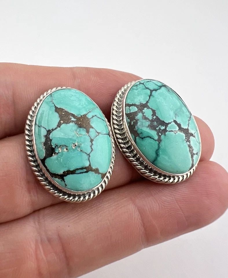 VTG NAKAI NAVAJO STERLING SILVER HIGH GRADE KINGMAN TURQUOISE OVAL EARRINGS (1 of 2)