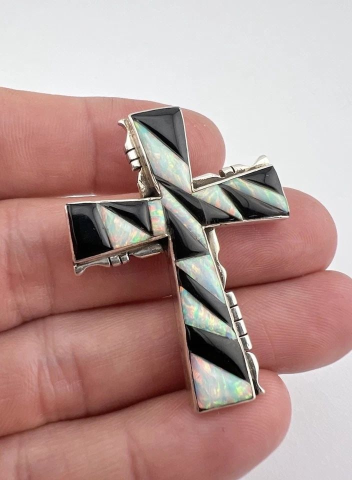 VINTAGE NAVAJO STERLING SILVER FIRE OPAL & JET CROSS HOOK PENDANT 1.75" (1 of 2)