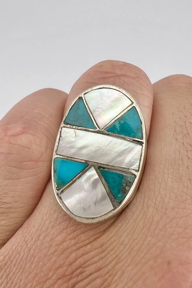 VTG ZUNI STERLING SILVER TURQUOISE & MOTHER OF PEARL FLUSH INGOT MENS RING 13.1G (1 of 2)
