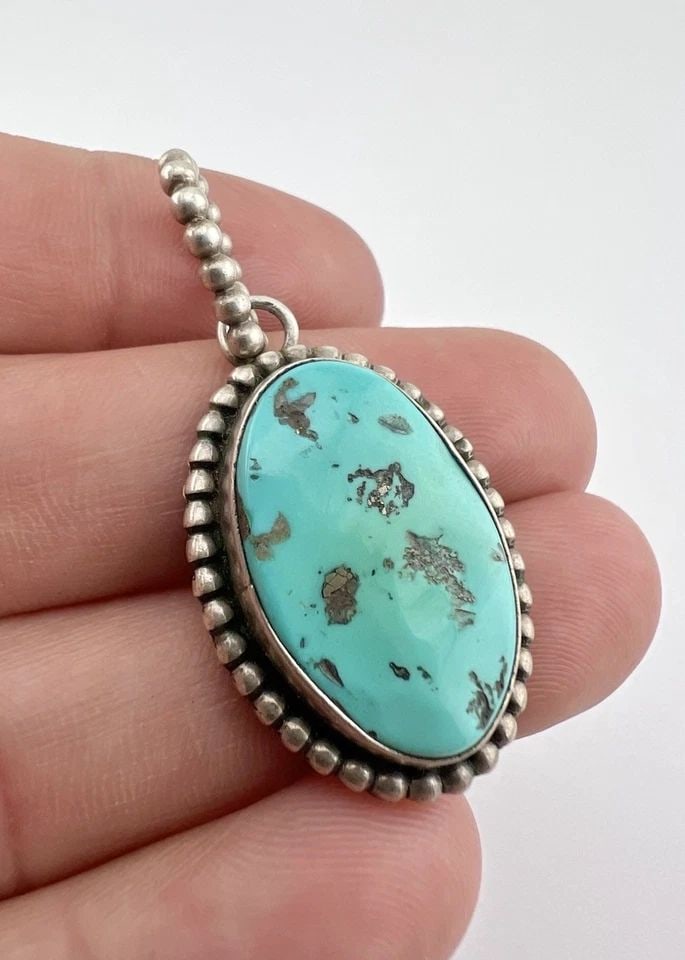 VINTAGE PAUL LIVINGSTON NAVAJO SLEEPING BEAUTY TURQUOISE DANGLE PENDANT (1 of 2)