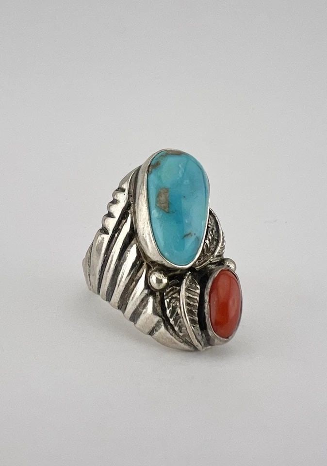 VTG NAVAJO STERLING SILVER FOX TURQUOISE & CORAL STAMPED INGOT MEN'S RING: VTG NAVAJO STERLING SILVER FOX TURQUOISE & CORAL STAMPED INGOT MEN'S RING Vtg Navajo Sterling Silver Fox Turquoise & Coral Stamped Ingot Men's Ring Ring Size: 9 - Can Be Re Sized Weight is 13.0 Grams 