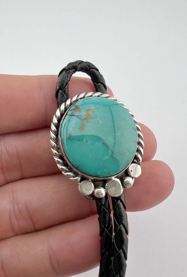 VTG DOUG ZACHARY NAVAJO STERLING SILVER HIGH GRADE BLUE GEM TURQUOISE BOLO TIE (1 of 2)